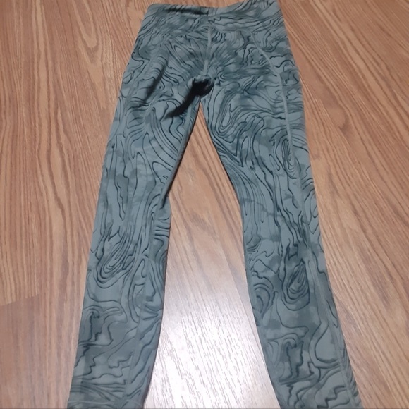 Athleta leggings - Picture 2 of 4
